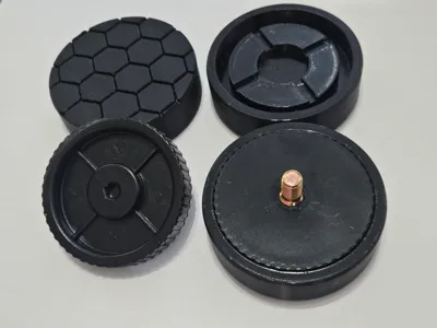 Anti-slip vibration damper for standing desk 