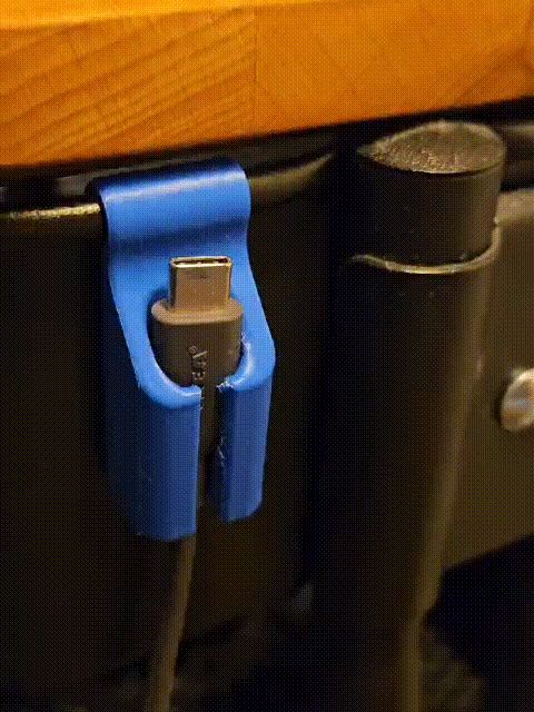 USB C holder clip