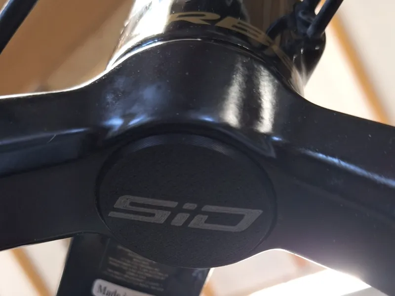 Cover for Rockshox SID front suspension