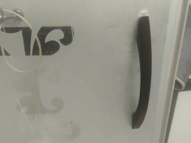modern ergonomic bathroom glass door handle