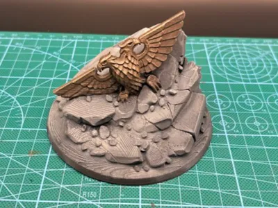 Miniature Base with Stone Eagle 
