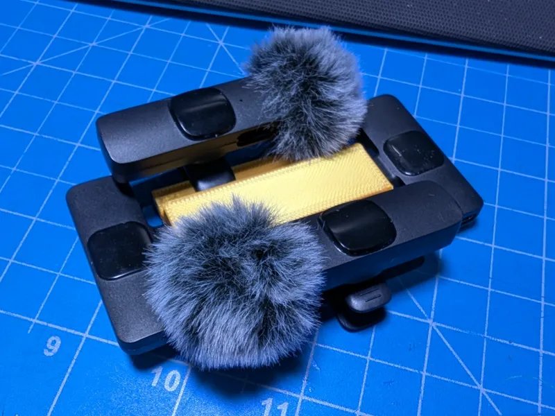 USB-C and Lightning Wireless Mic Storage Clip