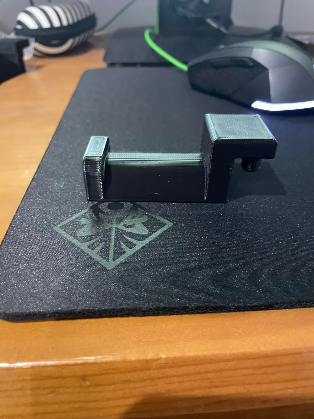 Headphone Stand Xbox Series X - Free 3D Print Model - MakerWorld