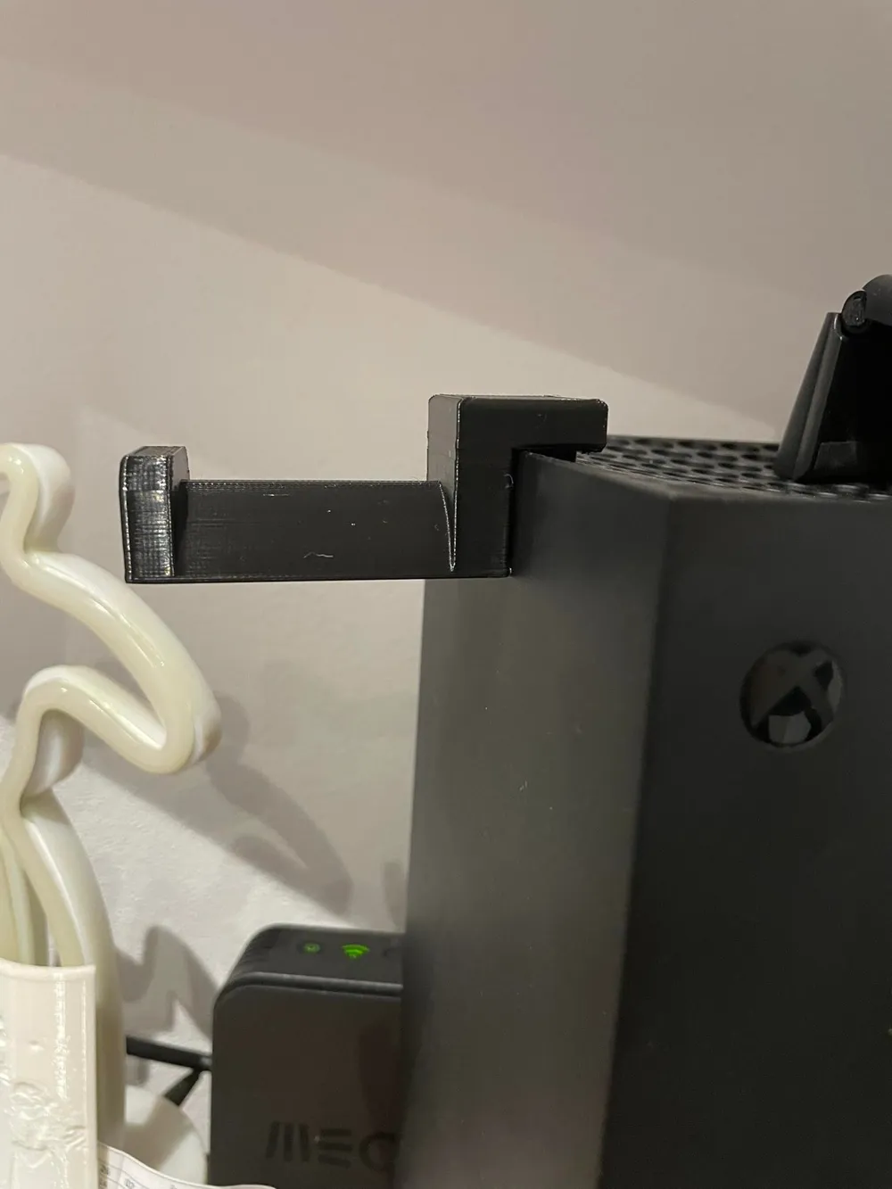 Headphone Stand Xbox Series X - Free 3D Print Model - MakerWorld