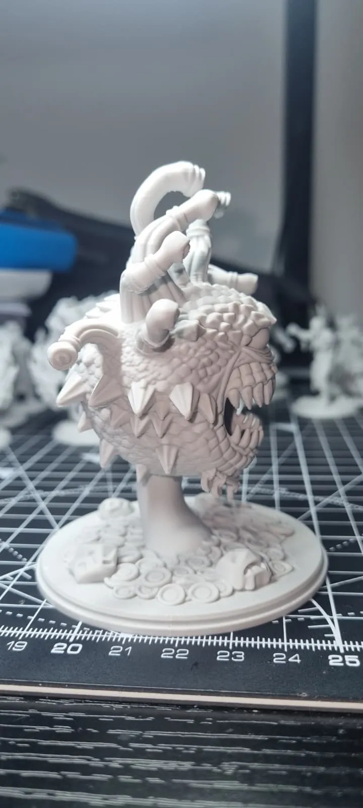 Xanathar - Beholder D&D Miniature (90mm) - Free 3D Print Model - MakerWorld