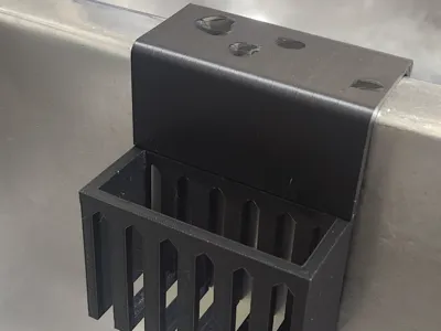 Sponge Holder with Drains