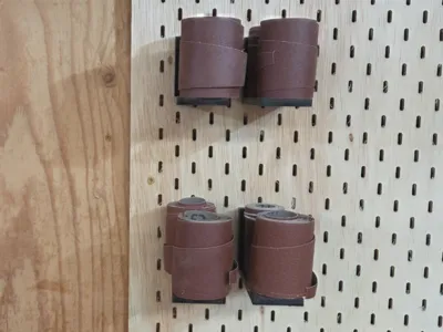 Skadis Rolled Sandpaper Mount