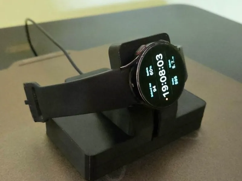 Samsung Galaxy Watch 4 charging dock stand