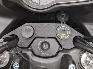 Suzuki V-strom dash