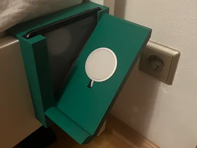 iPhone and Kobo/Tolino Bed Holder
