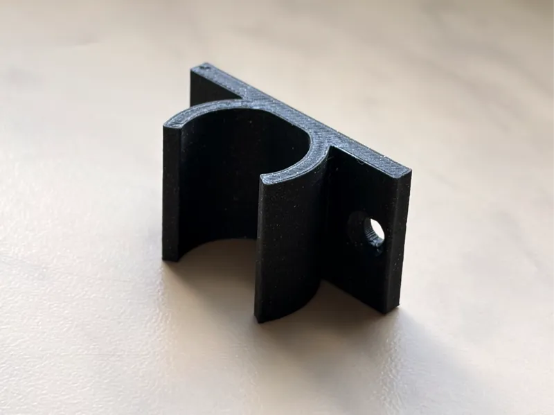 Parametric Wall Clip - Pipes, Cables & Handles