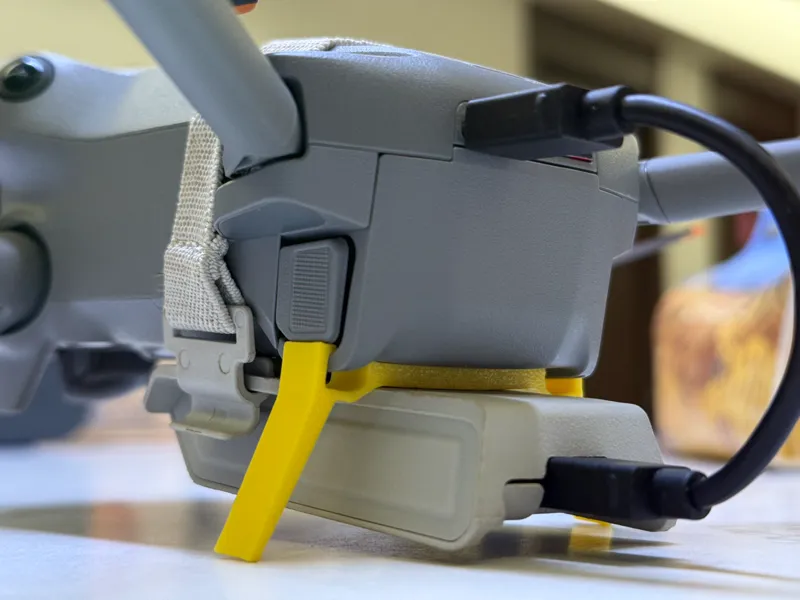 DJI Mini 5 Pro 4G Cellular Dongle Mounting