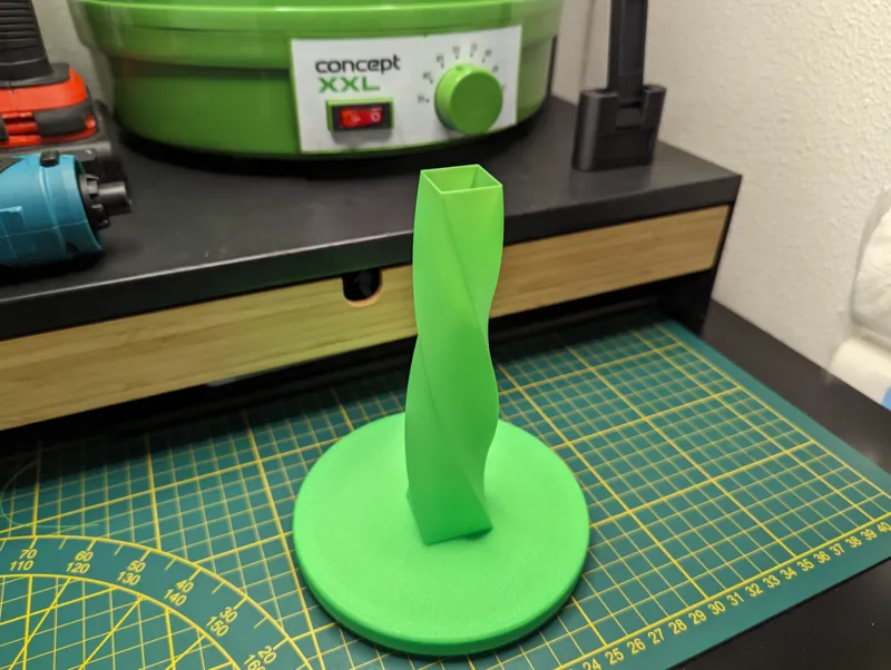 Twisted Square Vase & Adhesion Torture Test