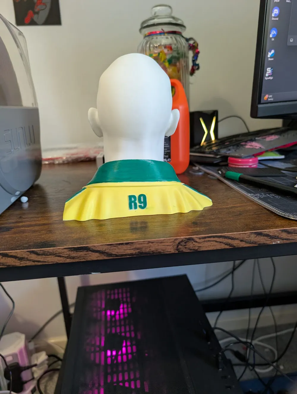 Ronaldo R9 Nazário The Phenomenon Brazil Legend - Free 3D Print Model ...