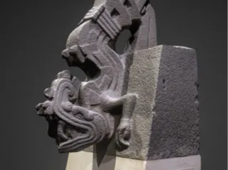 ESCULTURA AZTECA - Xiuhcoatl (SERPIENTE DE FUEGO)