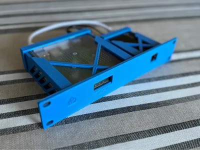 Home Assistant Green + PoE splitter 10" rack mount