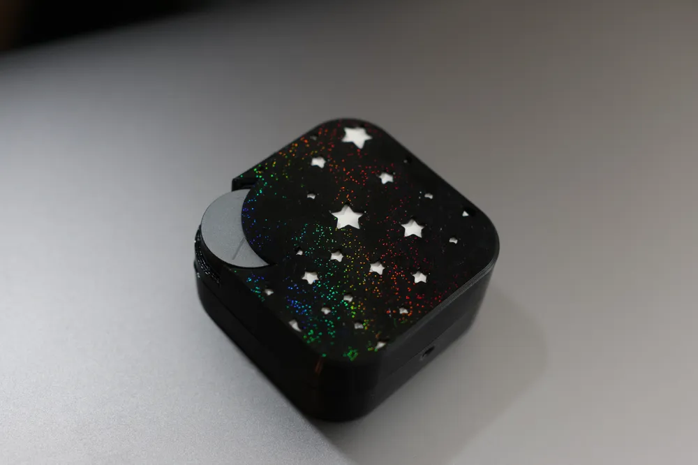 Custodia Trasparente In PC Per CMF Buds 2a/Buds – Protezione 360°, Cordino, Penna Per Pulizia, Taglio Preciso E LED Visibile