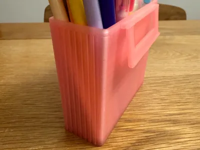 Pen pot with clip