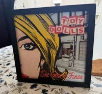 Vinyl Wall frame - 7-inch version