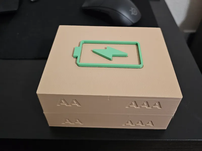Battery storage box