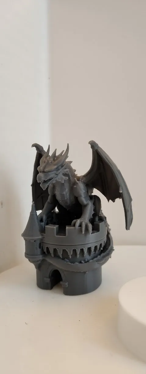Drache auf Burgturm – Kostenloses 3D-Druckmodell – MakerWorld
