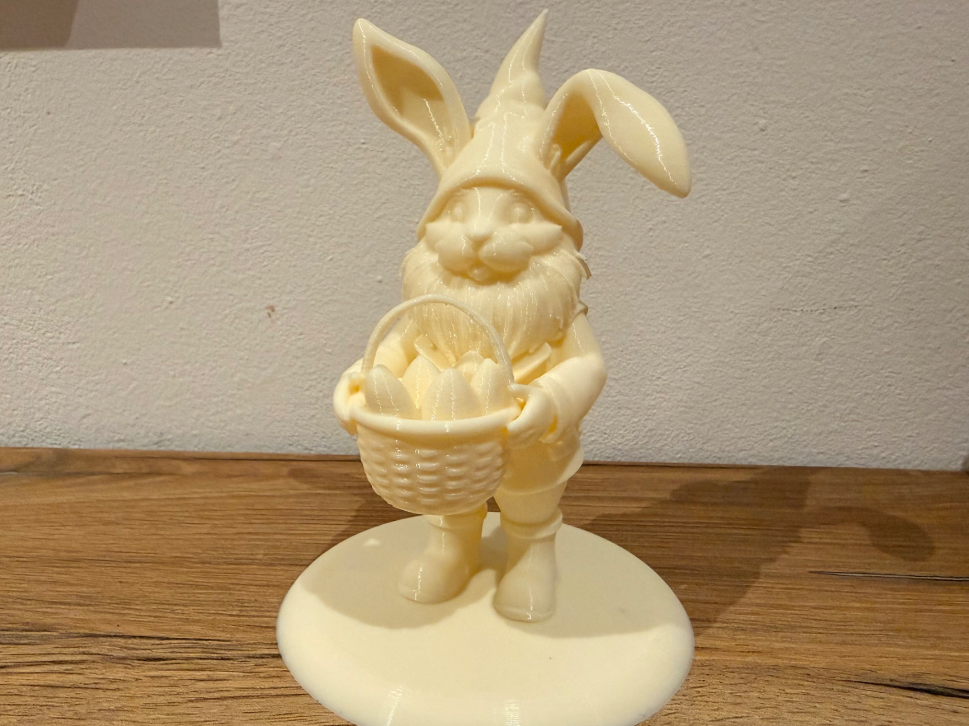 Osterwichtel mit Eierkorb – Dekorative 3D Figur