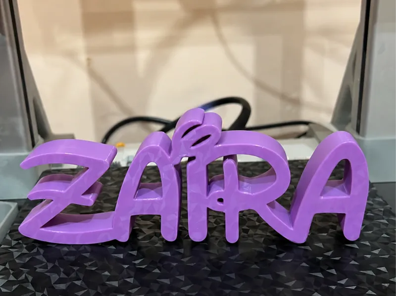 Scritta Zaira Font Disney