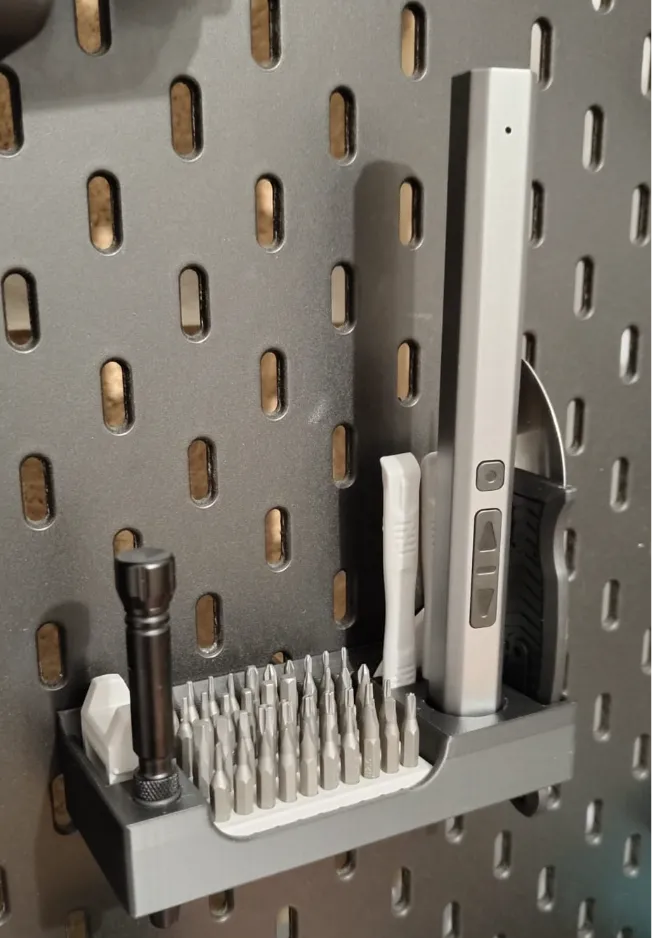 Skadis support for electric screwdriver