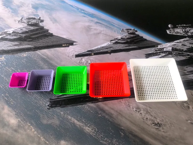 Universal board game tray set