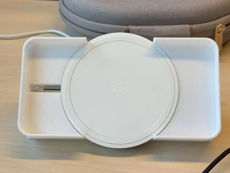 贝尔金 Boost Charge 无线充电板充电底座