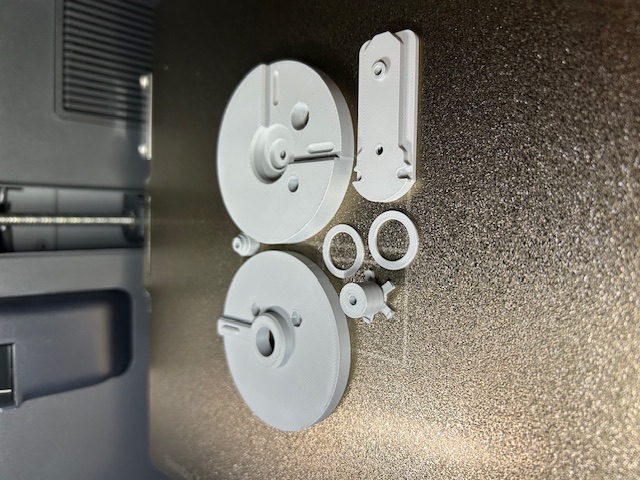 Miniatura 2 do modelo 3D Foldable spool holder