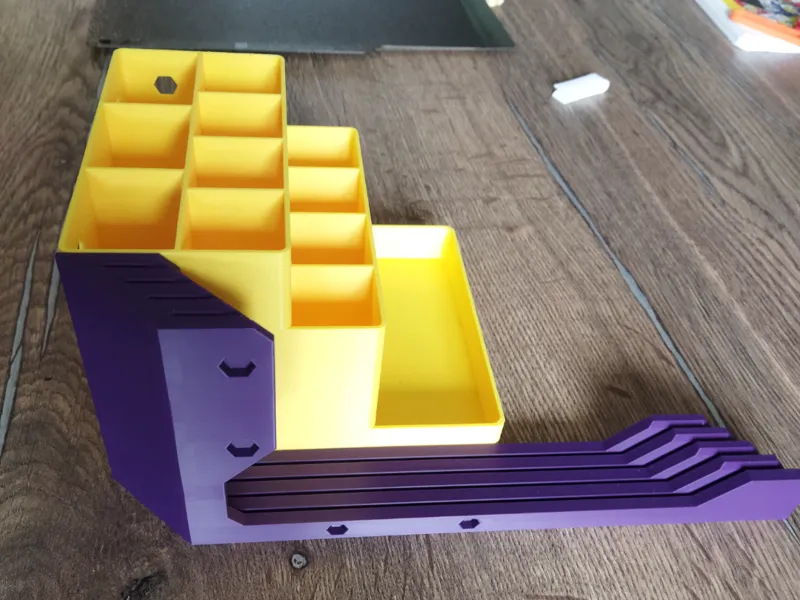 Desk organizer + build plate holder