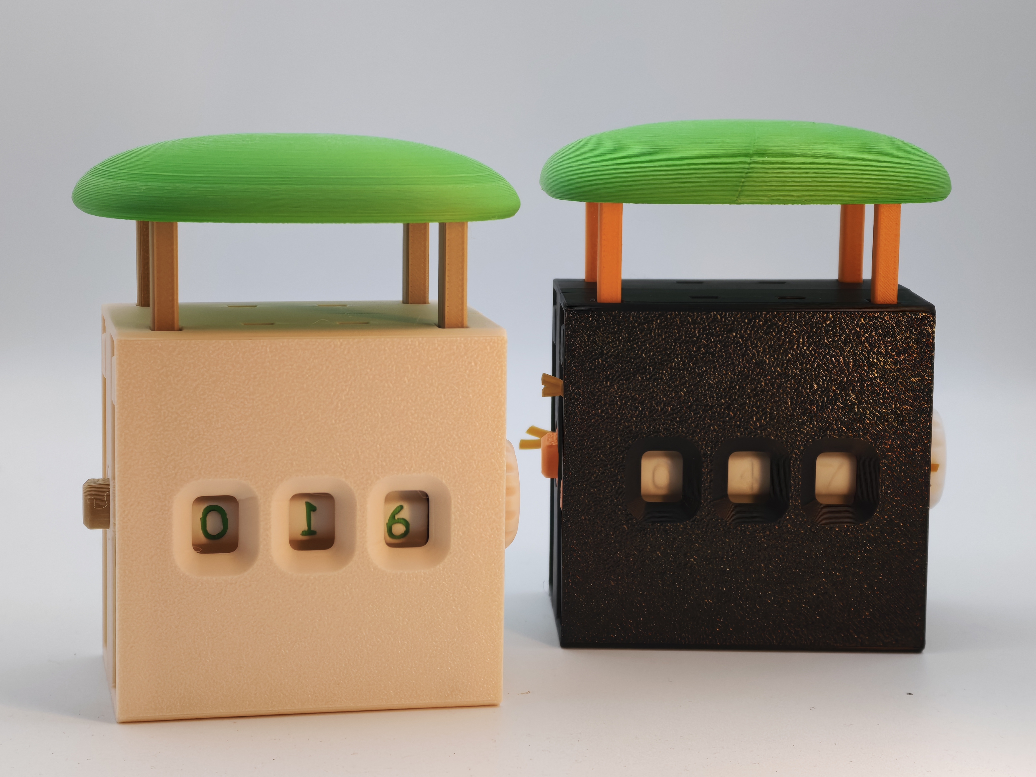 Miniatura 2 do modelo 3D 按压计数器