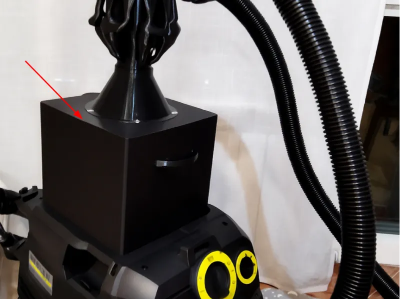 Container for cyclone of vacuum cleaner