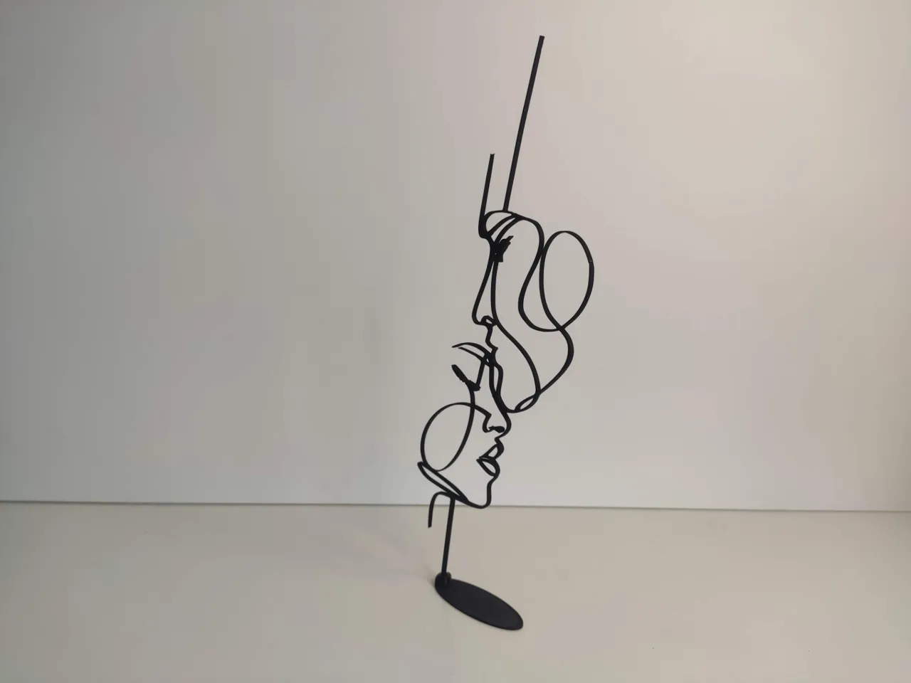 Ethereal Kiss Statuette view 3
