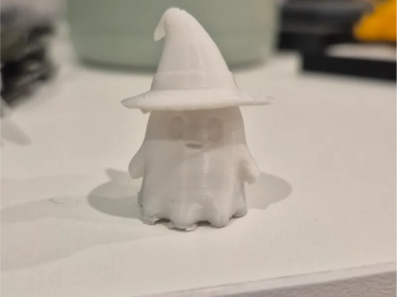 Mini ghost with colour and hat