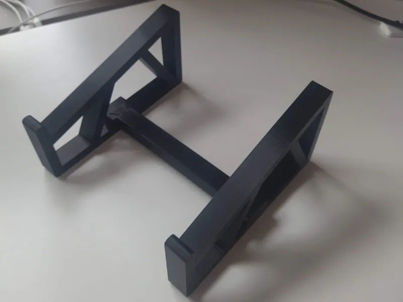 Laptop holder 