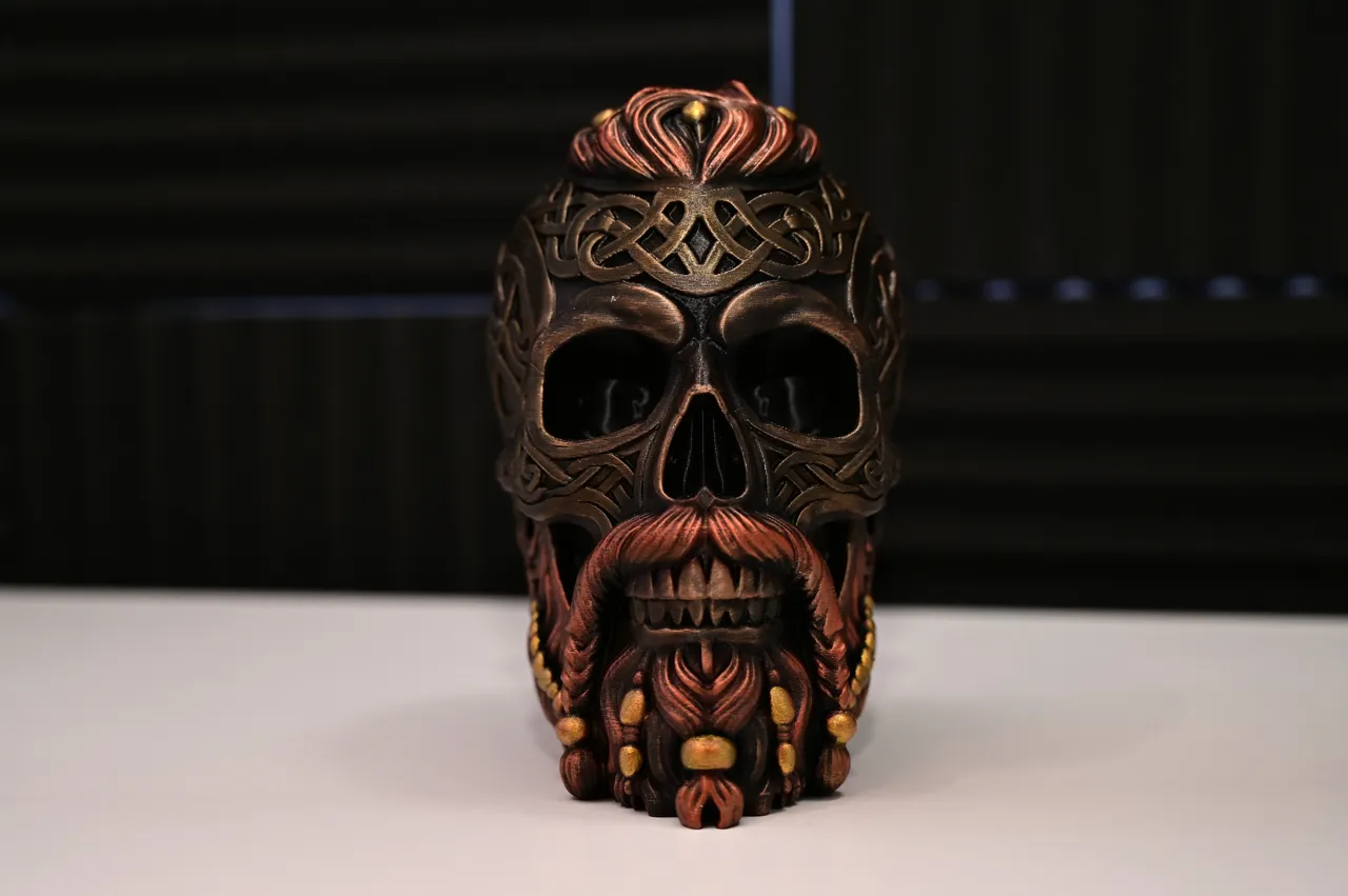 Viking Warrior Skull Wikinger Schädel view 2