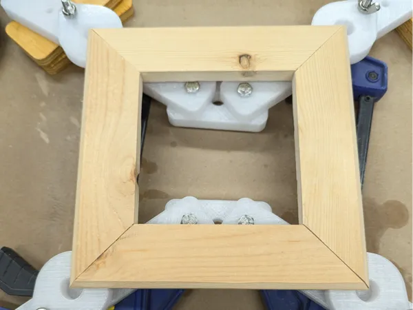 https://makerworld.bblmw.com/makerworld/model/US75275f6dc37152/design/2024-10-20_620a461e1fd1a.jpg
