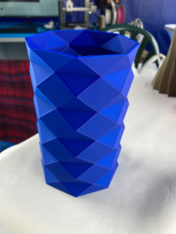 https://makerworld.bblmw.com/makerworld/model/US75289e33d2ba6a/design/2024-04-06_c19da3e894545.jpg