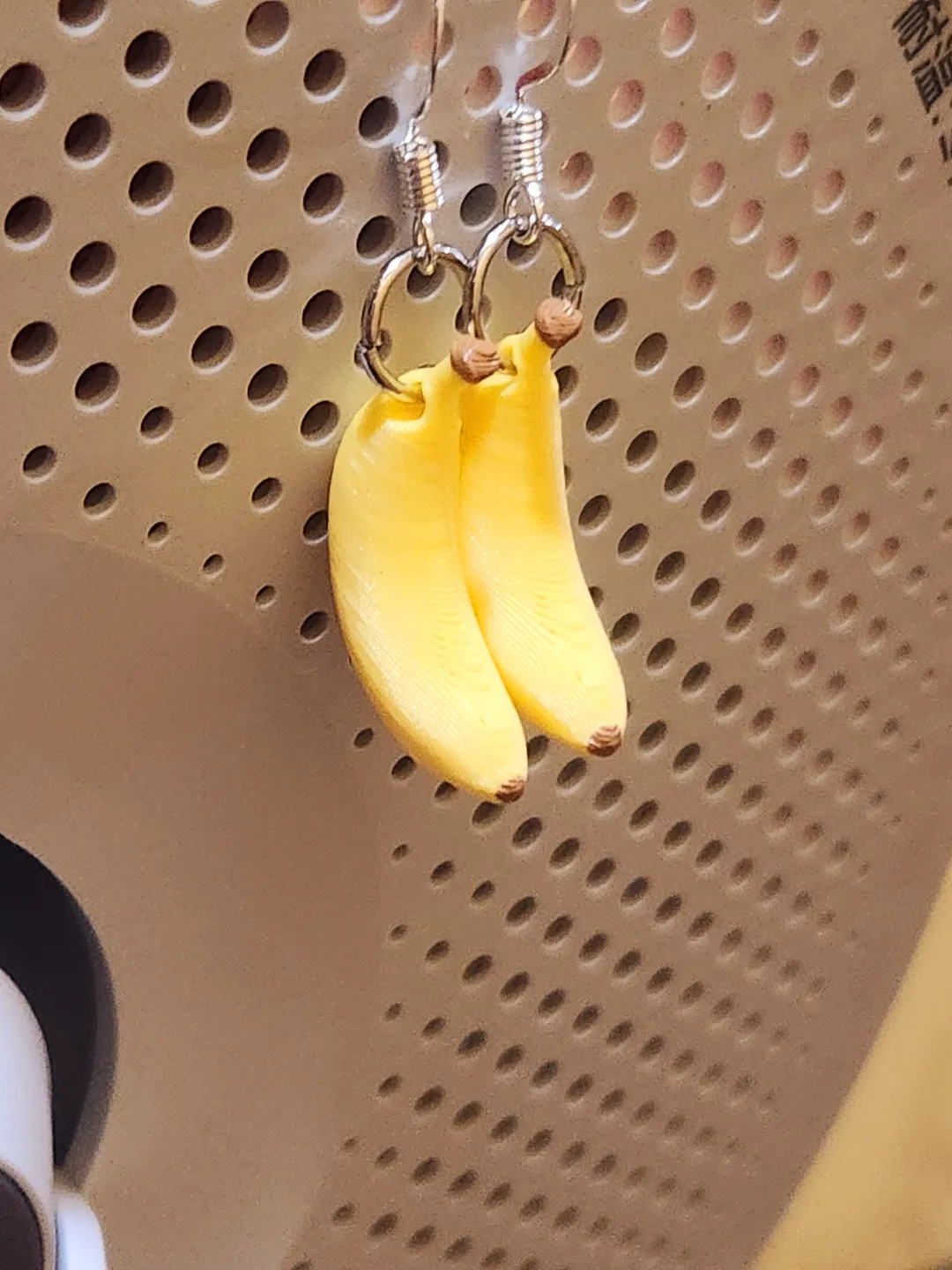3D banana earrings view 3