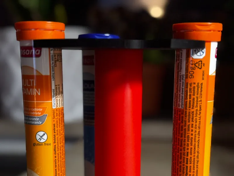 Multivitamin holder