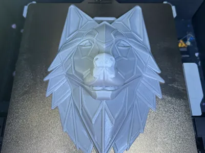 GEOMETRIC WOLF DECOR