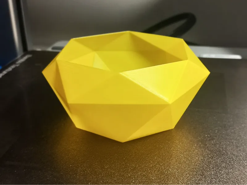 Low poly planter pot