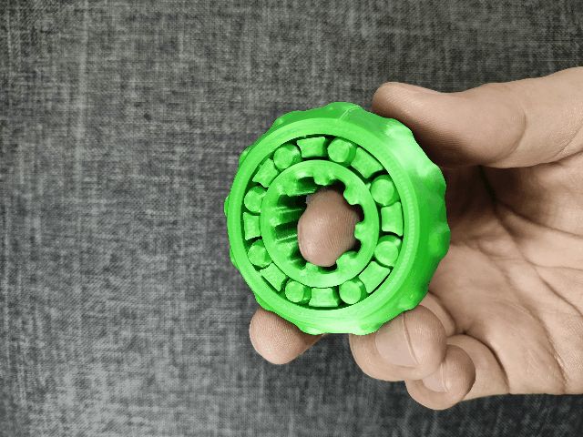 解压小玩具，真的越玩越丝滑