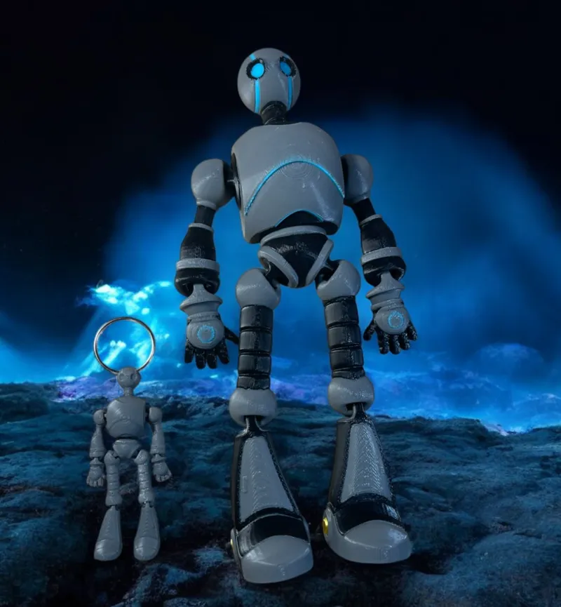 The Wild Robot - Full Size Color articulated robot