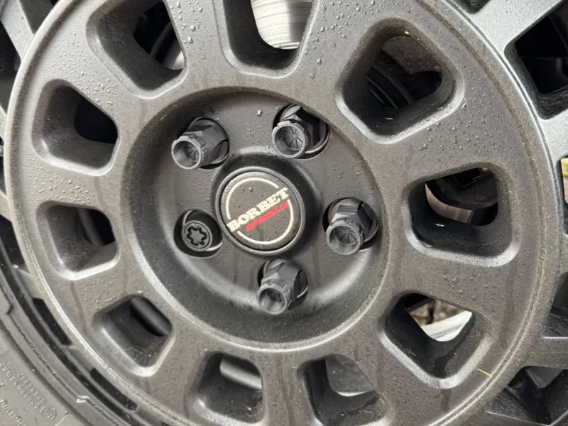Ducato Radschrauben SW21 Abdeckkappen Lug Nuts 