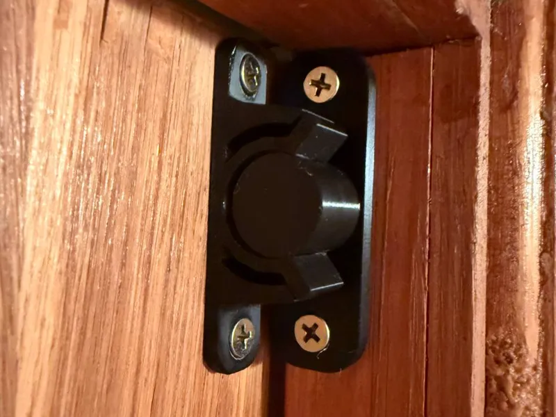 Door Catch Soft