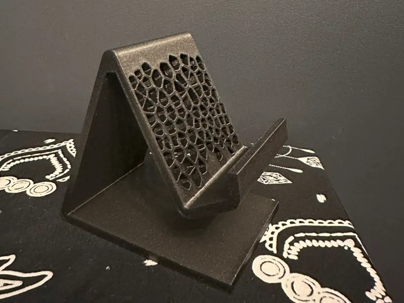 Voronoi Phone Stand – Modern Desk Holder