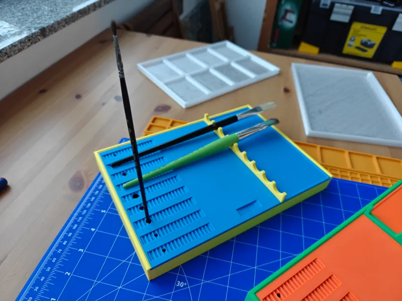 Paint Brush Case with brush holder and palette